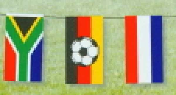 Papierfahnenkette Fußball