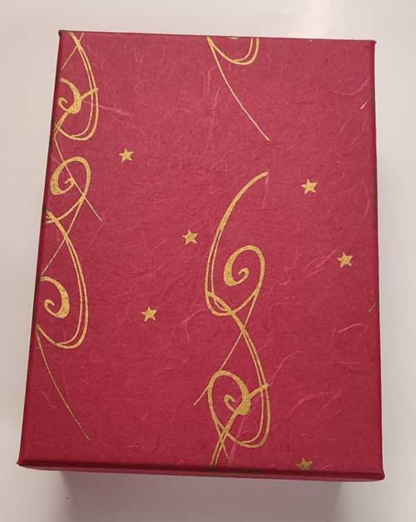 Pulsar Boxen-Set Strohseide® Print Festivities  rubinrot, 5in1