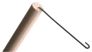 50 Holzstäbe mit eingeschlagenem Drahtbügel