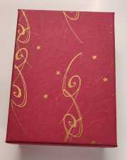 Pulsar Boxen-Set Strohseide® Print Festivities  rubinrot, 5in1